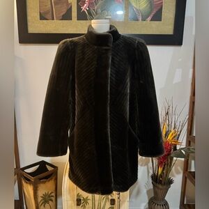 intrigue A Luxury Fabric by Glenoit Vintage Faux Fur Coat Made in the USA 6 gray